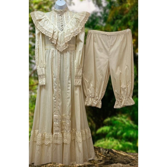 Gunne Sax Dresses & Skirts - Vintage Gunne Sax Romantic Renaissance Bridal Collection Wedding Dress & Bloomer